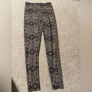 LulaRoe Purple and Cream Patterned Fabric